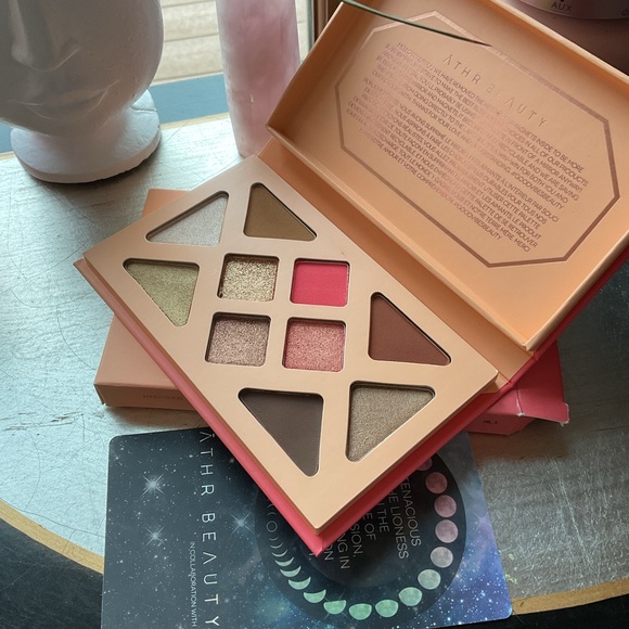 ATHR Beauty Desert Sunset Palette - Picture 3 of 3